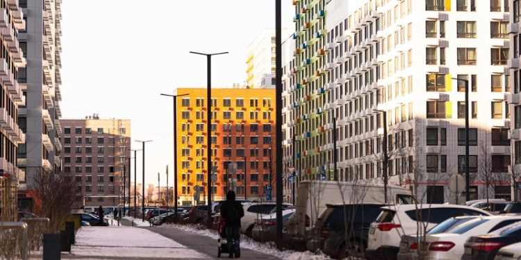 В феврале продажи новостроек в Москве рухнули почти на 30%