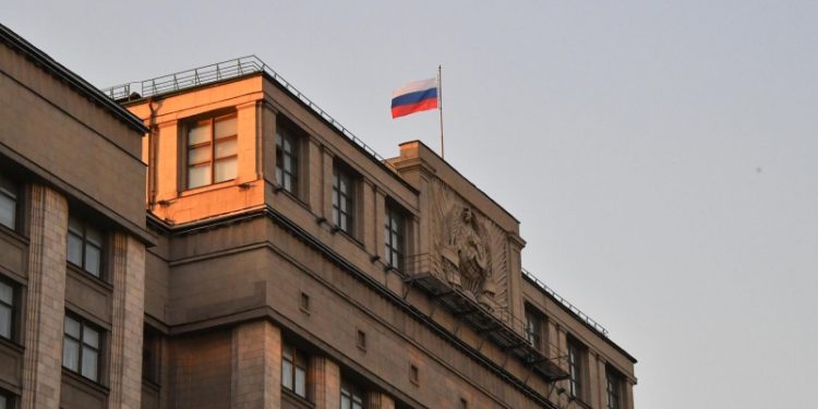 В Госдуме объяснили приостановку переговоров с США и Украиной