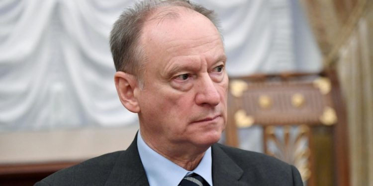 Военная наука в России опережает зарубежные разработки, заявил Патрушев