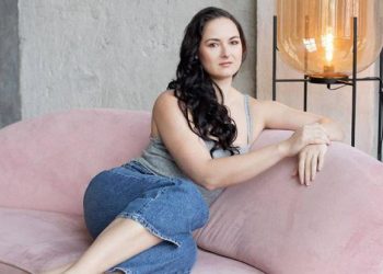 Больше не стриптиз: как тренер-реабилитолог Екатерина Хоботова переосмыслила Exotic Pole Dance