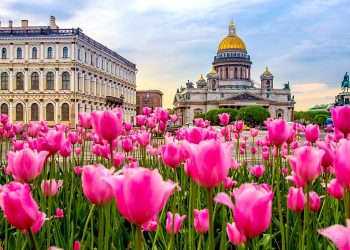 Эксперты назвали популярные города России для отдыха на майские праздники