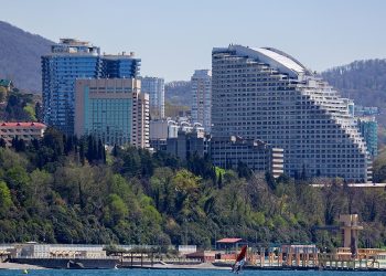 Элитные новостройки в Сочи подешевели до минимума за последние 4,5 года