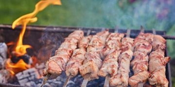 Где жарить шашлык, чтобы не получить штраф. Разъяснение юриста