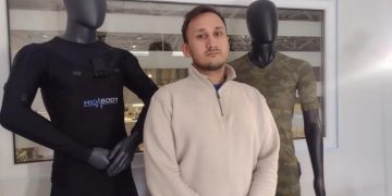 Исцеление током. Врач из Самары создал костюм для восстановления мышц