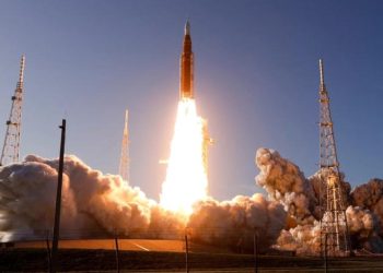 Люди туда ещё не летали. Почему миссия «Артемида II» вызывает тревогу