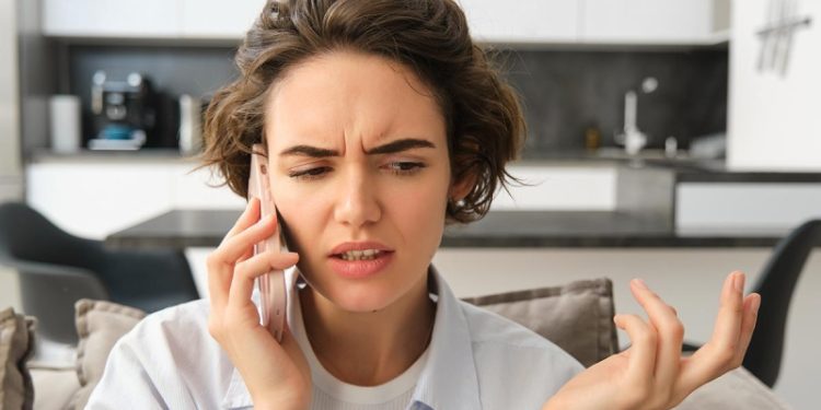 Мошенники звонят о замене домофона: как распознать обман