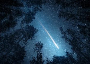 Опасность из космоса. Чем грозит комета, прилетающая раз в 170 000 лет