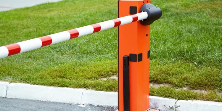 От каких платежей за ЖКУ можно отказаться: разъяснение ЕИРЦ