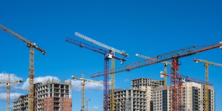 Регионы с дефицитом и переизбытком новостроек: в чем их риски