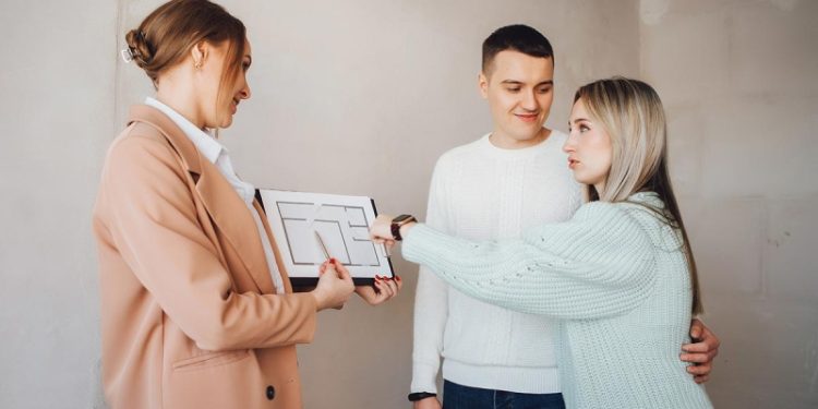 Сенаторы подготовили закон о регулировании работы риелторов