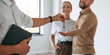 Снимать жилье стало выгоднее: что происходит на арендном рынке Москвы