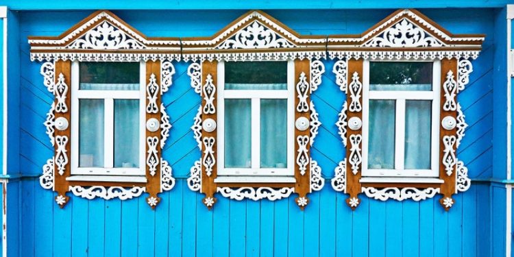 Спрос на избы: за сколько и почему россияне покупают дома в деревне