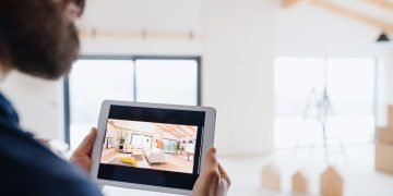 Стрим вместо шоурума: девелоперы стали продавать квартиры в прямом эфире