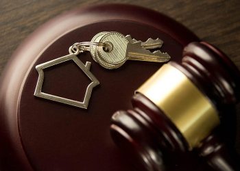 ВС пояснил принцип реституции в делах о мошенничестве с жильем