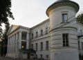 Москва вновь выставила на торги главный дом старинной усадьбы Поливаново