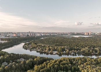 Феномен Крылатского: почему в районе, где все хотят жить, так мало строят