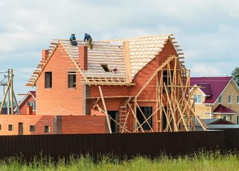 Названы регионы, где больше всего ИЖС ведется по подряду с эскроу