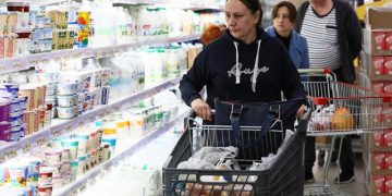 Отравленные города: где в России самые опасные продукты