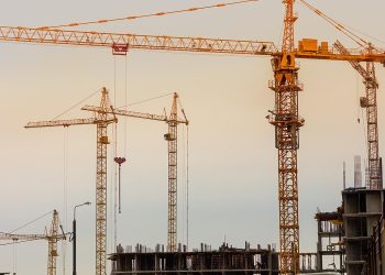 Стала реально комплексной: на площадках КРТ в Москве снизилась доля жилья