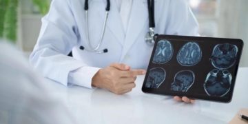 Ученые обнаружили неожиданный фактор риска деменции в среднем возрасте