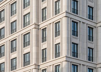 Цены на премиальные новостройки Москвы выросли почти на 20% за год