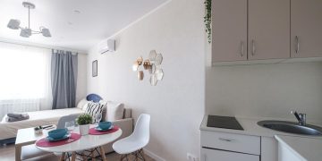 «Домклик» оценил разницу в стоимости посуточной аренды и номера в отеле