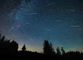 Где и когда наблюдать звездопад Южные дельта-Аквариды в июле 2026 года?