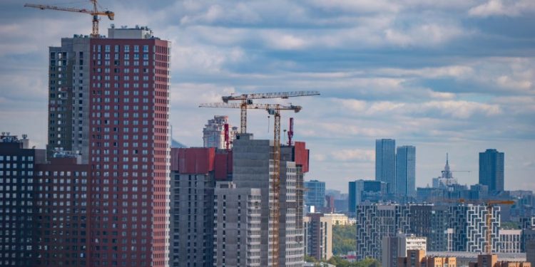 Назван топ-10 городов России с самым большим строительством многоэтажек