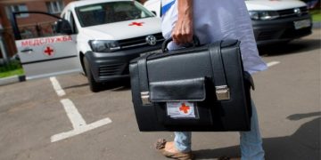 Ситуацию с нехваткой медицинских кадров исправит только хирургическое вмешательство