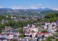 Снижение цен на жилье в июне охватило 40% крупных городов России