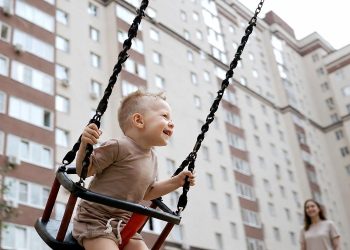 Условия по семейной ипотеке сохранятся до октября. Что это значит