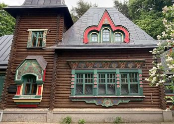 В Ново-Переделкино отреставрируют избу, построенную Федором Шехтелем