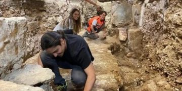 Археологи нашли в Иерусалиме настоящую гробницу Иисуса