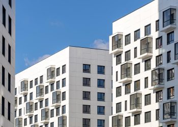 Инфляция опередила рост цен на новостройки в России с начала года