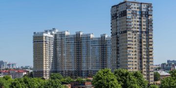 Названы регионы России с избытком и нехваткой новостроек