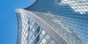 Продажи офисов выросли, но треть бизнес-центров осталась без покупателей