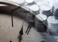Сколько лет придется копить на квартиру в разных регионах России