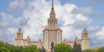 Сколько стоит снять жилье у вуза в Москве к новому учебному году