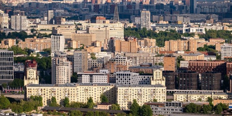 В миллионниках сократилась доля сделок со скидками на вторичное жилье