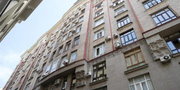 В первом московском «тучерезе» на торги выставлена двушка за ₽32,6 млн